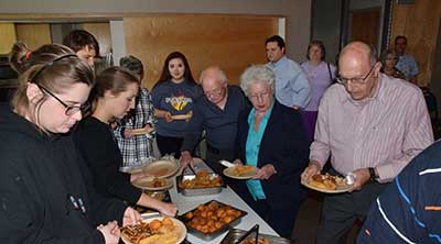 Redeemer Irving Hosts Fish Fry